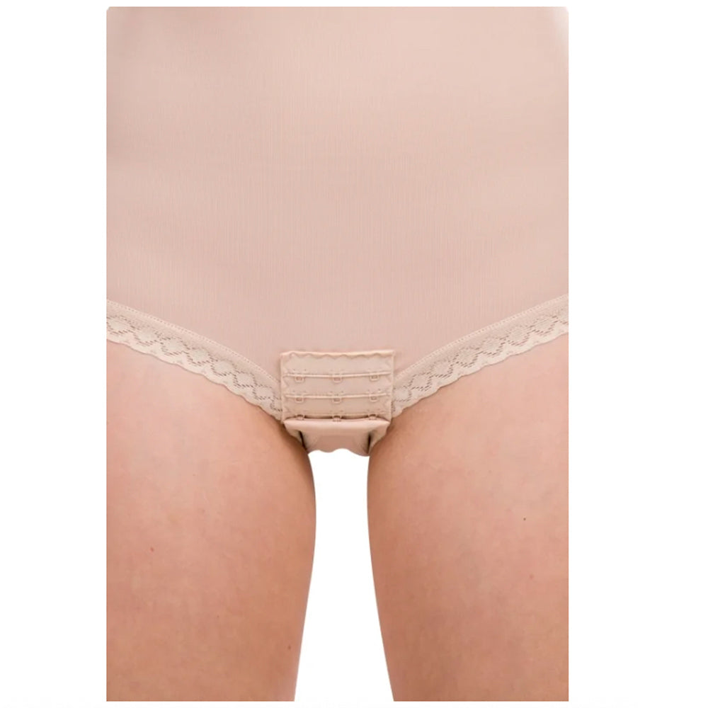 Adjustable crotch closure with hooks on Lipoelastic MH Special Comfort beige compression bodysuit
