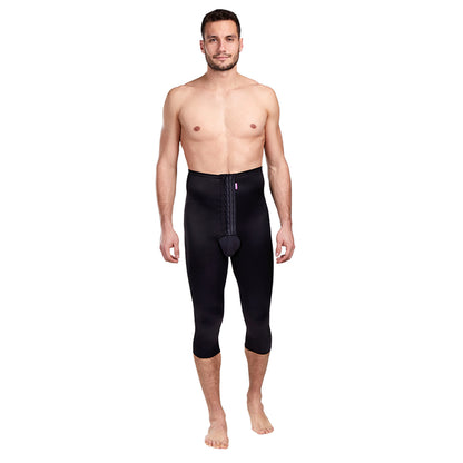 Front view of man wearing Lipoelastic TDm Variant men’s ¾-length compression pants in black